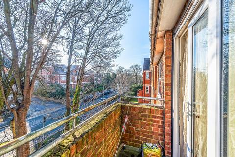 2 bedroom apartment for sale, Oaklands Road, Bromley, BR1