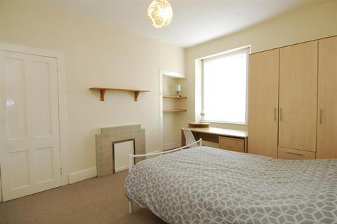 5 bedroom flat to rent, Clifton Place, Plymouth PL4