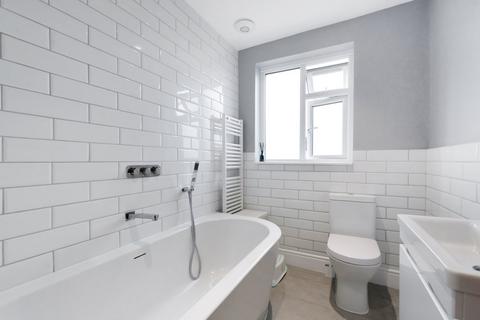 157 The Green, Welling, DA16 2PB