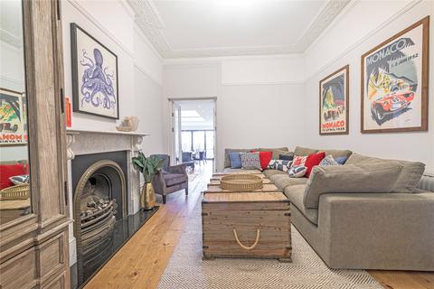 6 bedroom end of terrace house for sale, Thurleigh Road, London, SW12