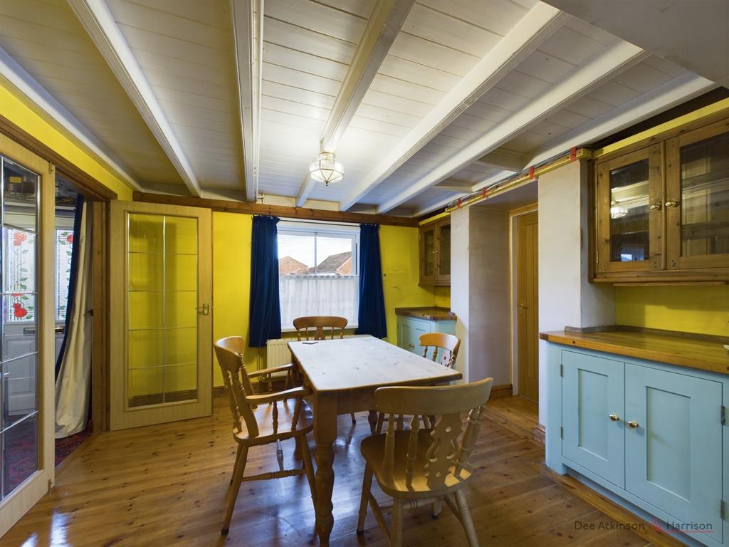 Kitchen/Dining