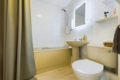 Flat 1, Stow Court Gloucester Road, Cheltenham, GL51 8ND