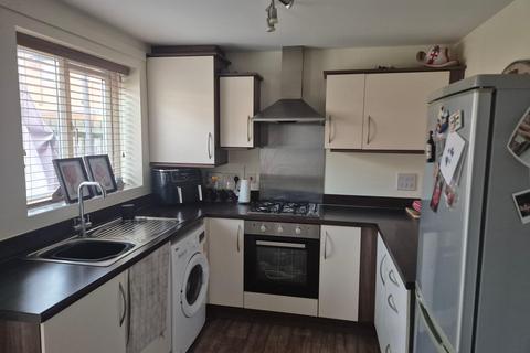 3 bedroom house to rent, Edinburgh Road, Church Gresley DE11