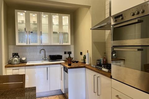 2 bedroom flat to rent, Parsons Green Terrace, Edinburgh EH8