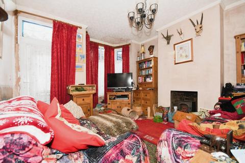 4 bedroom end of terrace house for sale, Wake Road, Sheffield