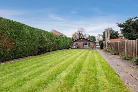 4 bedroom detached bungalow for sale, Appletree Lane, Langley SL3