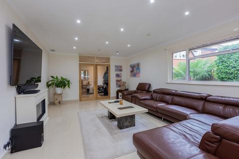 undefined, Appletree Lane, Langley SL3