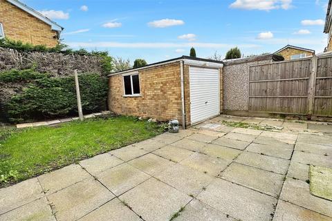 3 bedroom semi-detached house to rent, Tamar Road, Melton Mowbray, Leicestershire