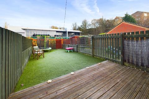 43 Claygate, Nottingham, NG3 6JX