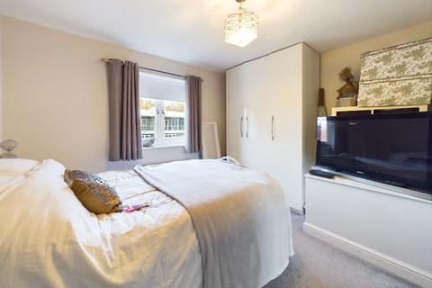 43 Claygate, Nottingham, NG3 6JX