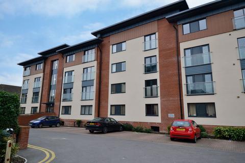 2 bedroom flat to rent, West Street, Newbury RG14