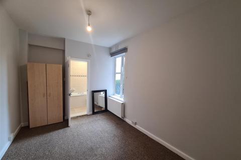 1 bedroom apartment to rent, Brixton Hill Court, Brixton SW2