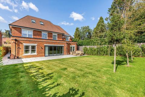 5 bedroom detached house to rent, Fairmile Lane, Cobham, Surrey, KT11