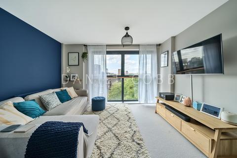 1 bedroom flat for sale, Oakley House, Hotspur Street, SE11