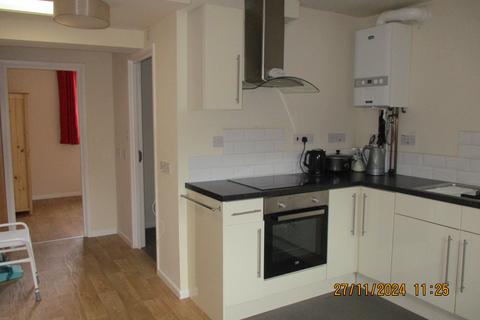 1 bedroom flat to rent, Oxford Street, Oakengates TF2