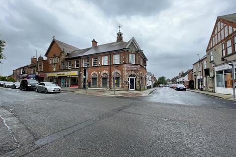 Retail property (high street) to rent, High Street, Alfreton