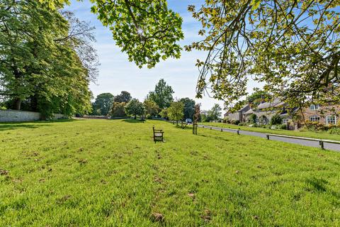 2 bedroom semi-detached house to rent, Langton YO17