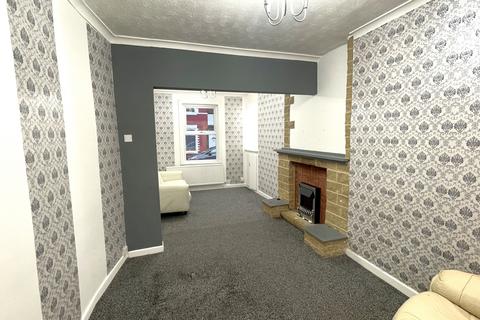 2 bedroom terraced house to rent, Bird Street, Preston PR1