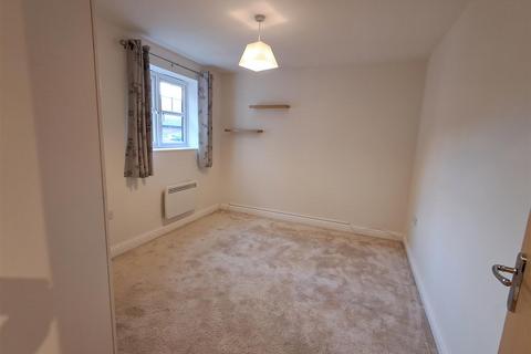 2 bedroom house to rent, Arundel Drive, Borehamwood WD6