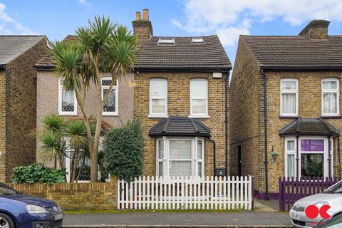 4 bedroom semi-detached house for sale, Hamilton Road, Gidea Park RM2