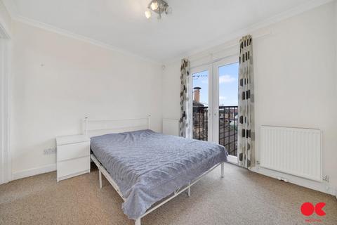 52 Hamilton Road, Romford, RM2 5SD