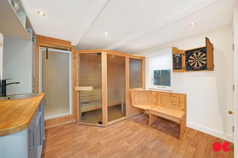52 Hamilton Road, Romford, RM2 5SD