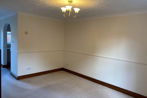 2 bedroom house to rent, St Johns Close  Evesham