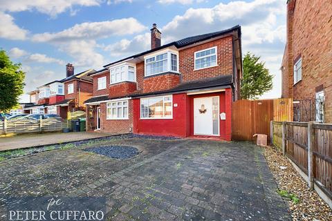 3 bedroom semi-detached house for sale, Kingsfield, Hoddesdon EN11