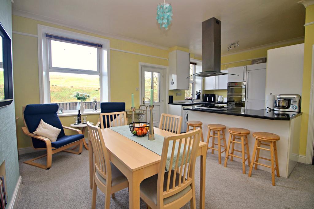 Dining Room to Kitchen