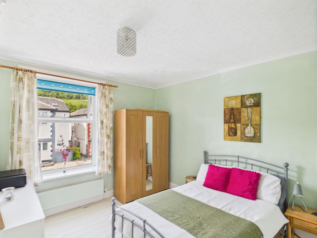 Double front bedroom