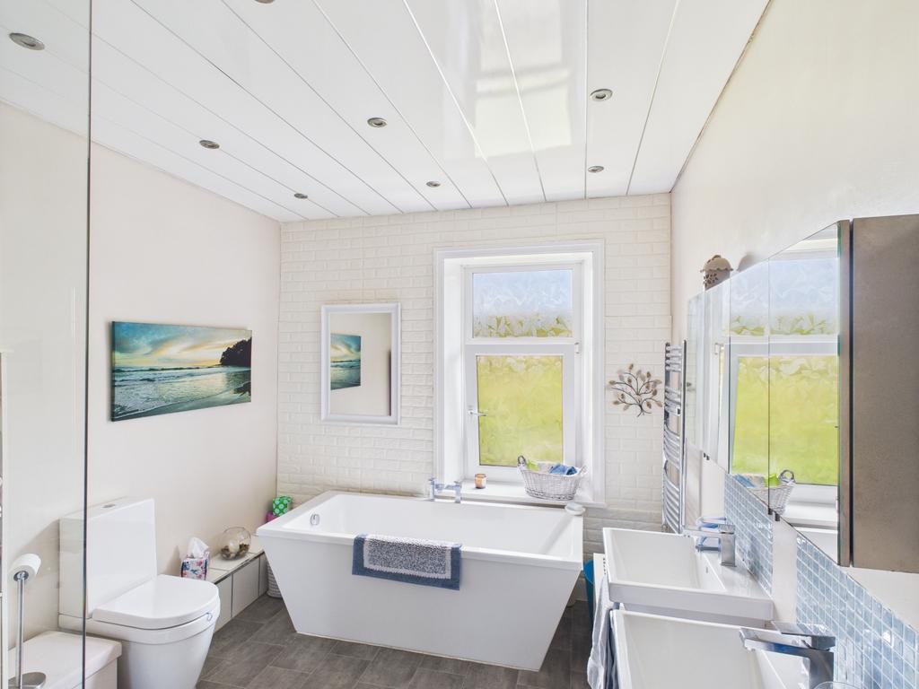 Luxury Bath and Shower Room