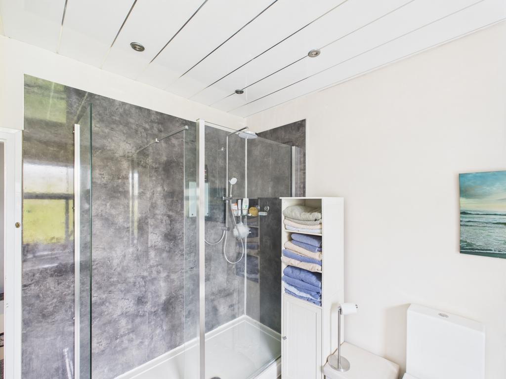 Shower Detail