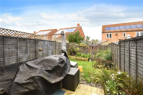 3 bedroom semi-detached house for sale, Horley, Surrey, RH6