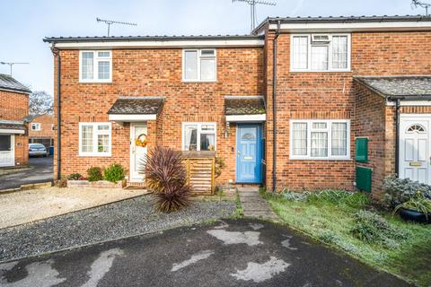 2 bedroom end of terrace house for sale, Field End, Farnham, GU9