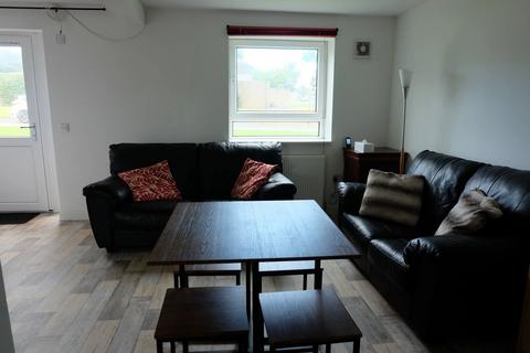 2 bedroom flat to rent, Brownhill Road, Thurso, Highland. KW14 7NL