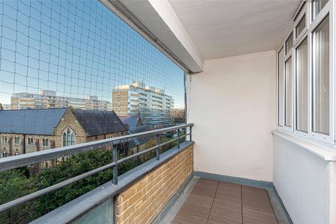 2 bedroom apartment for sale, Churchill Gardens, London, SW1V