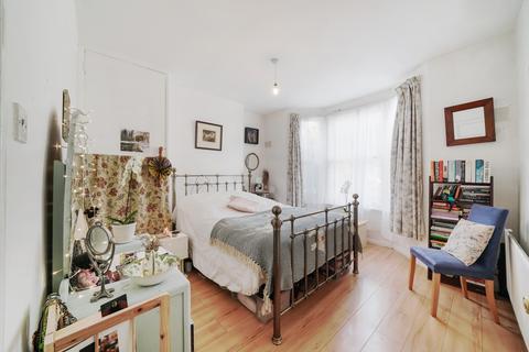 2 bedroom flat for sale, Roundwood Road, Willesden, NW10