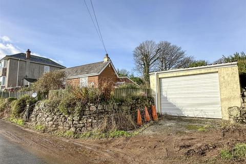 2 bedroom detached bungalow for sale, Brill, Constantine