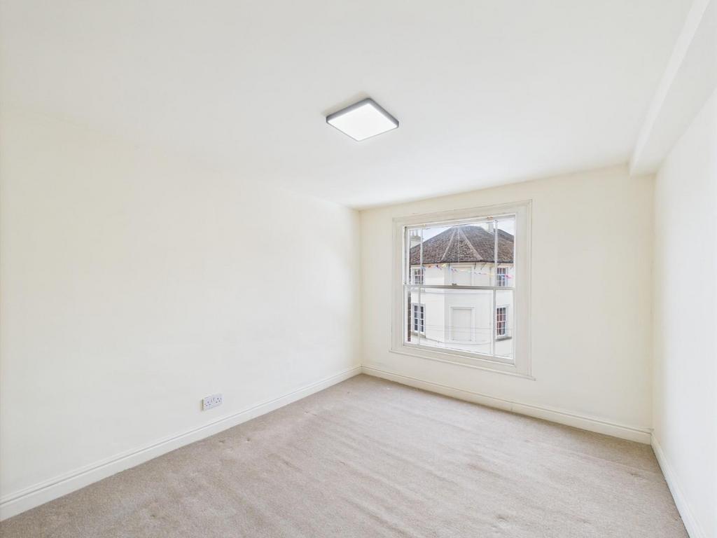 CAM03810 G0-PR0330-STILL007.jpg