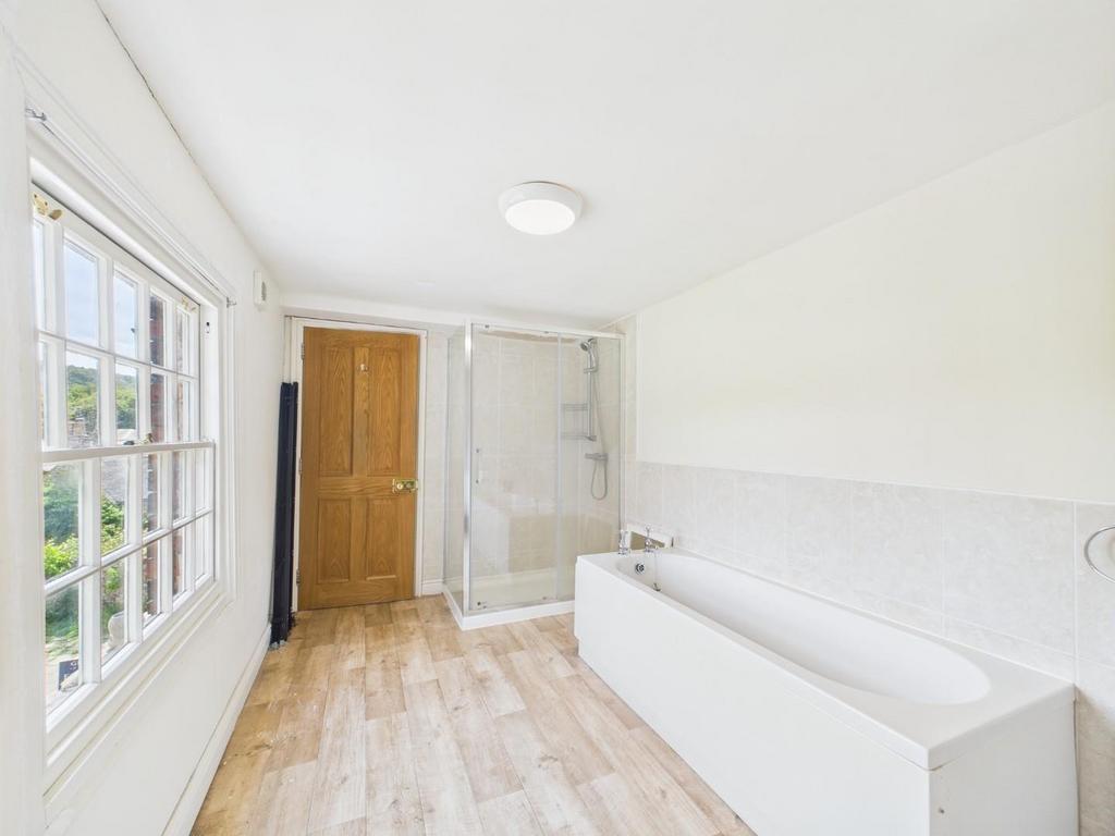 CAM03810 G0-PR0330-STILL011.jpg