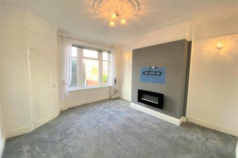 2 bedroom house to rent, St. Enochs Road, Wibsey, Bradford