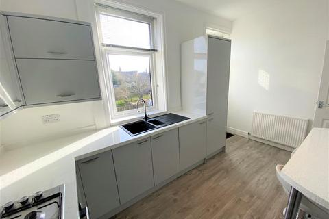 2 bedroom house to rent, St. Enochs Road, Wibsey, Bradford