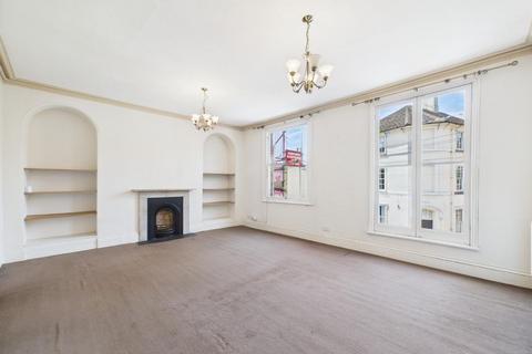 2 bedroom apartment for sale, Church Walk, Matlock DE4