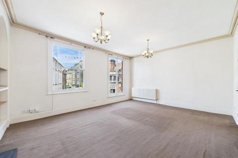 2 bedroom apartment for sale, Church Walk, Matlock DE4