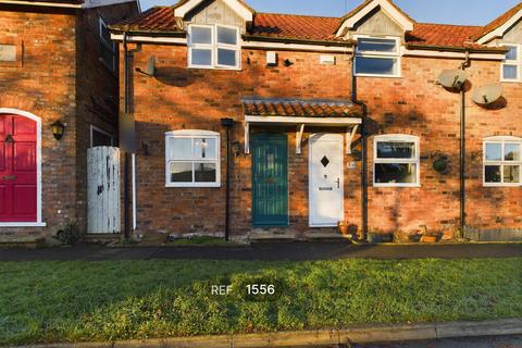 2 bedroom end of terrace house to rent, Manor Cottages, South End, Roos, HU12