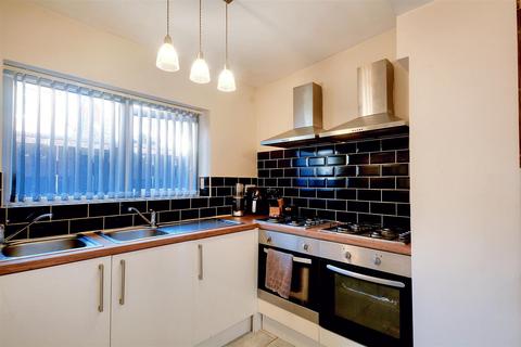 5 bedroom semi-detached house for sale, Premier Road, Nottingham