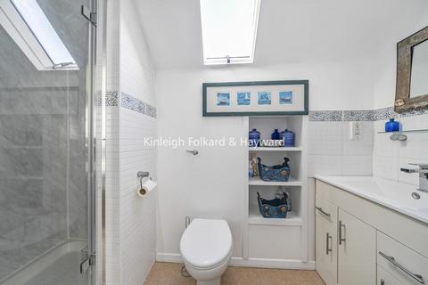 2 Keswick Road, West Wickham, BR4 9AT