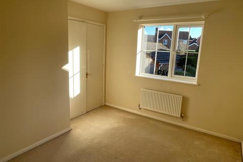 2 bedroom terraced house to rent, Celtic Drive, Andover