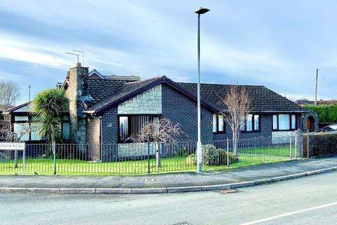 3 bedroom detached bungalow for sale, Pyms Road, Wem