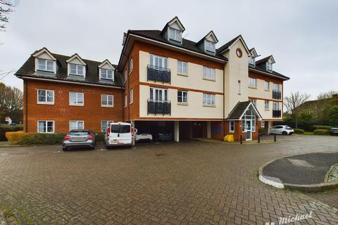 2 bedroom flat for sale, Coy Court, Aylesbury, Buckinghamshire